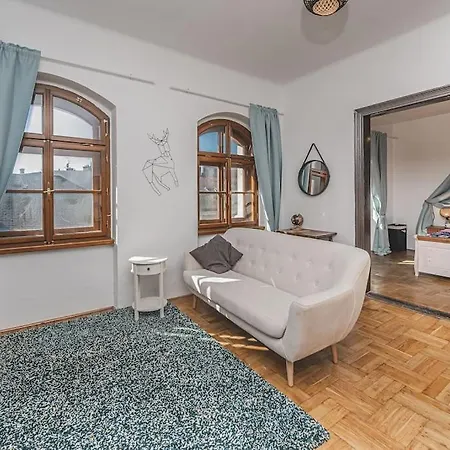 Carolina's Romantic Hradec Králové