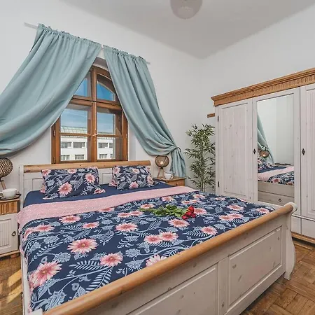 Carolina's Romantic Apartmán Hradec Králové