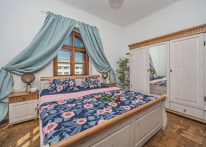 Carolina's Romantic Apartamento Hradec Králové